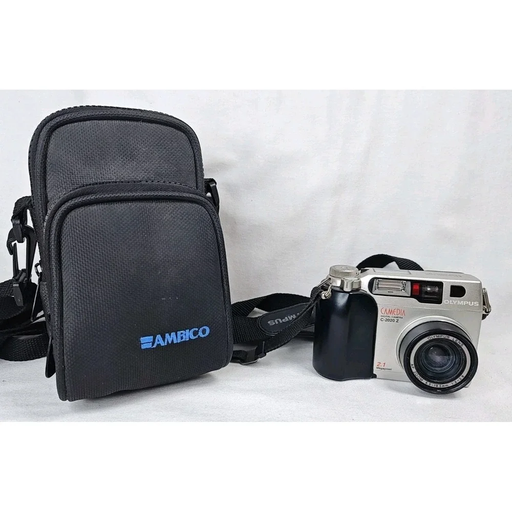 Olympus Camedia C-2020 Z Digital Camera 2.1MP Vintage Y2K CCD Digicam & Bag